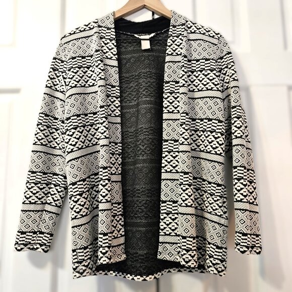 H&M Women's Cardigan Jacket Open Front Black and White Tribal Geometric Print - Picture 7 of 7